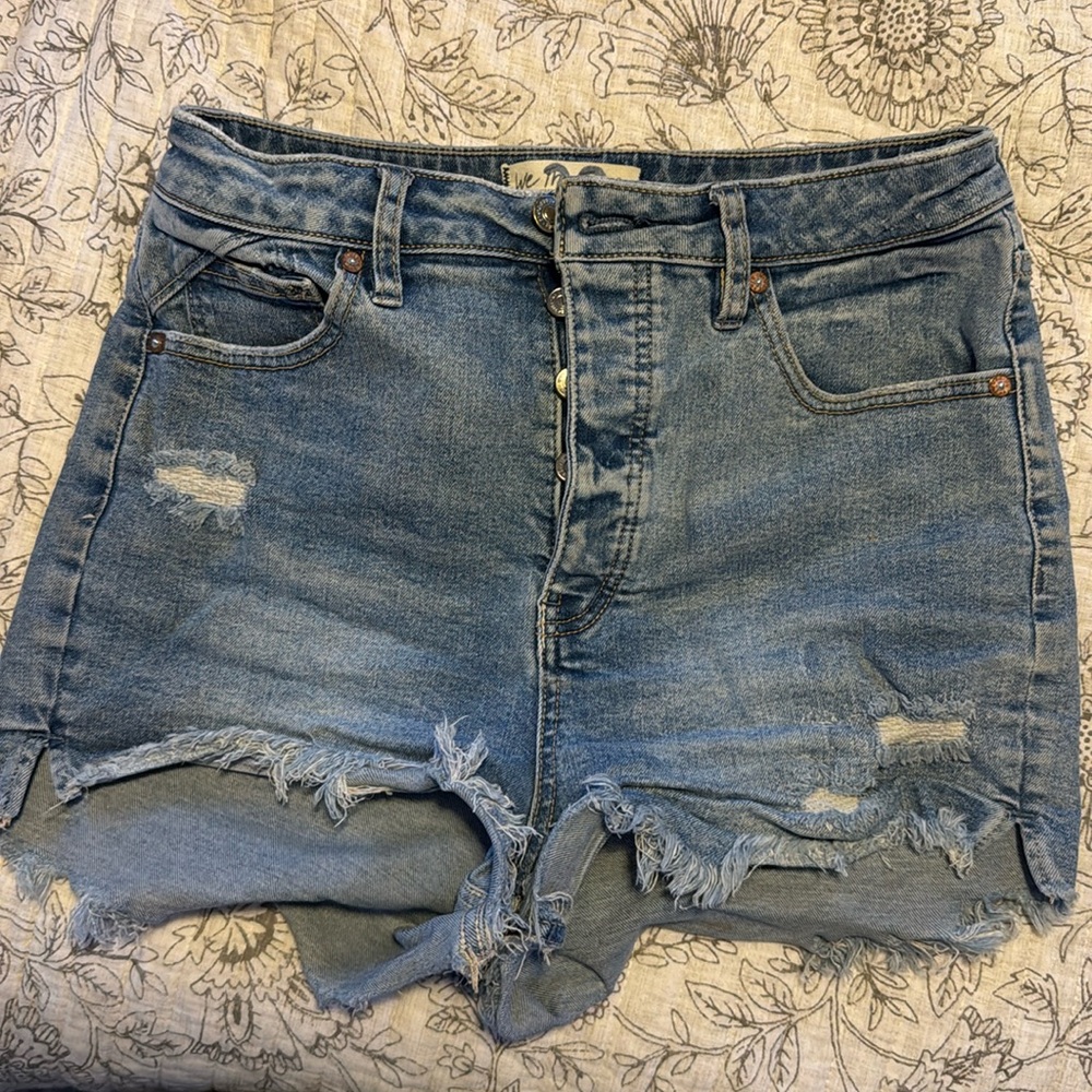 Free People high wasted jean shorts size 29